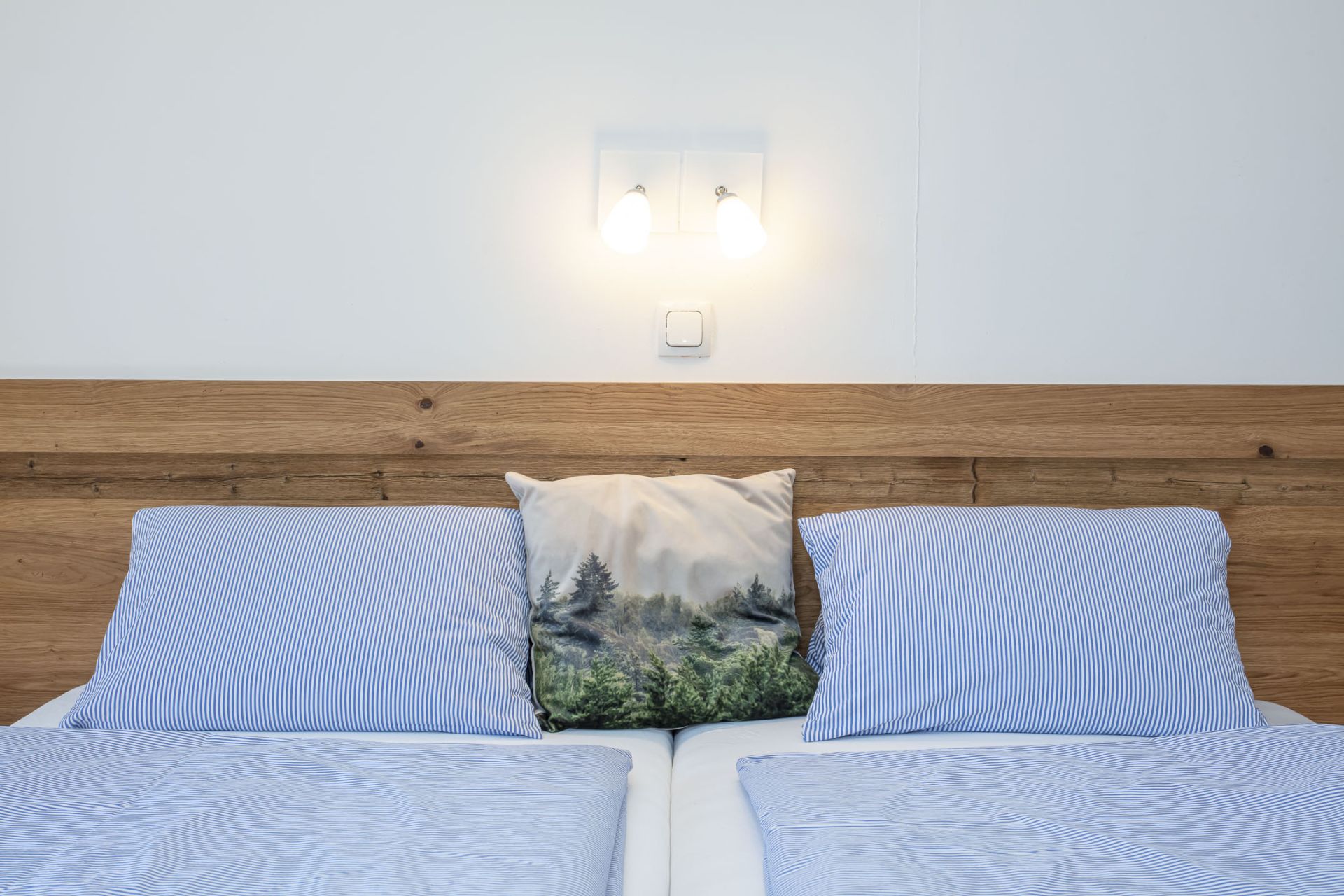 Ansicht Bett im Schlafzimmer